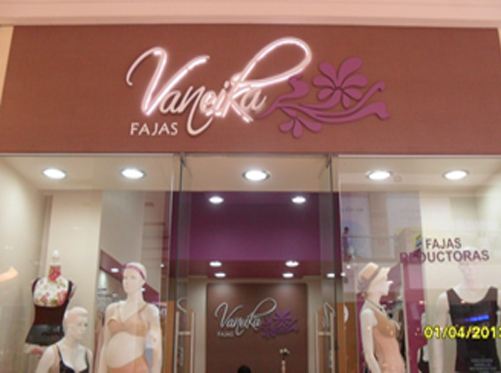 Vaneika, Callao